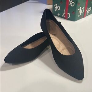 New old navy black flats